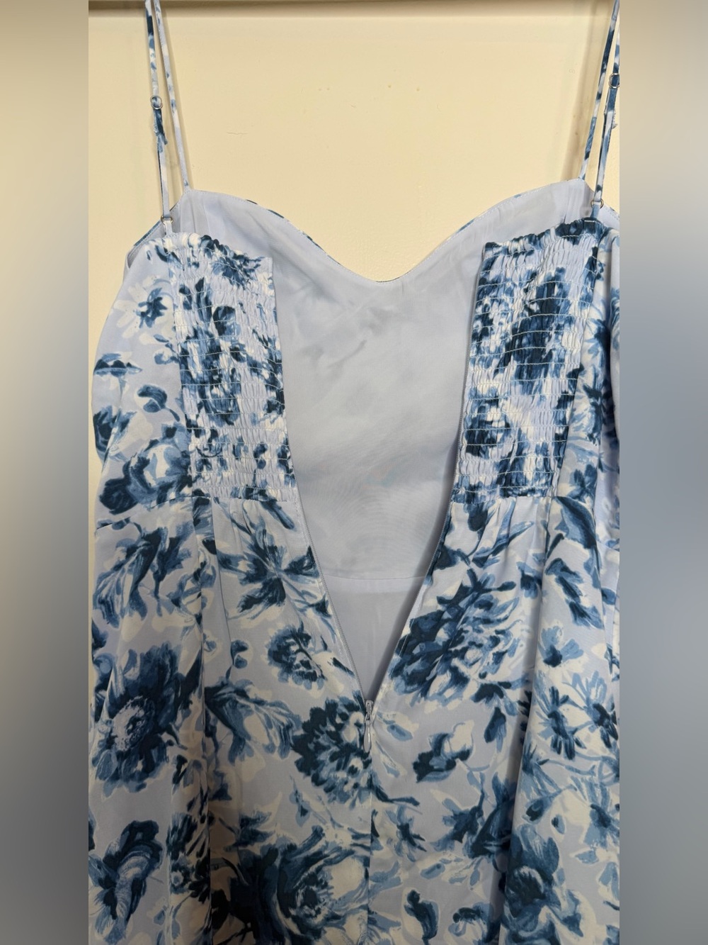Abercrombie & Fitch White and Blue Floral Maxi Dress - Picture 7 of 9